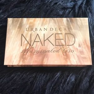 Urban decay naked illuminated trio